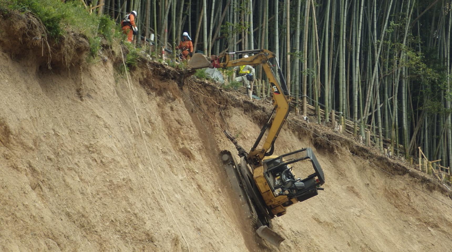 国道27号真倉地区法面災害対策工事
