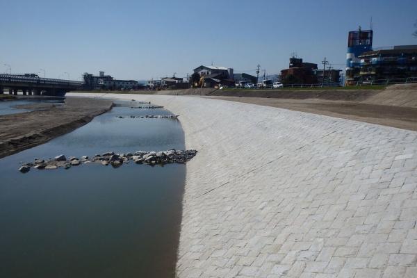 鴨川広域河川改修（防災・安全）工事