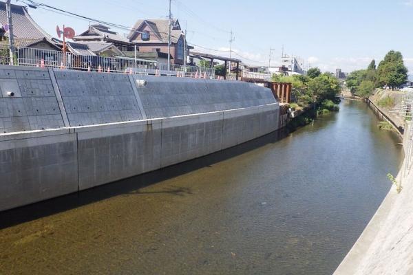 西羽束師川護岸改修（その６）工事