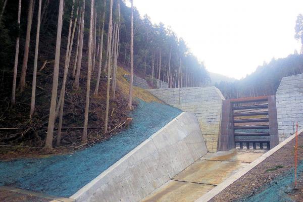 花尻川通常砂防（防災安全）工事ほか2件