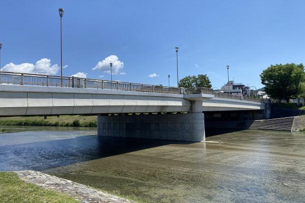 丸太町橋補修（その３）（その４）工事